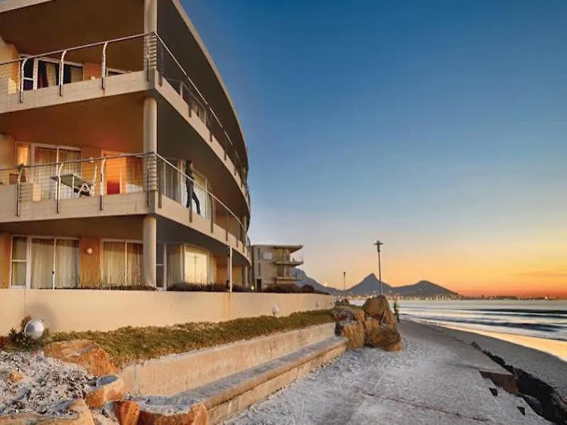 Sunstays Lagoon Beach Bloubergstrand