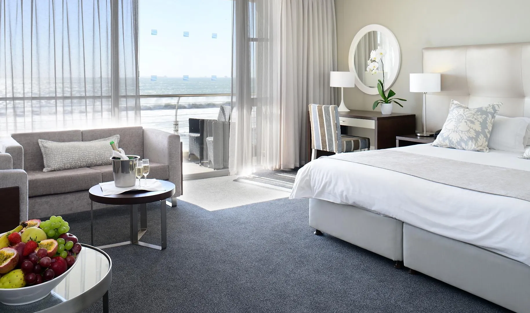 Sunstays Lagoon Beach Bloubergstrand Apartment