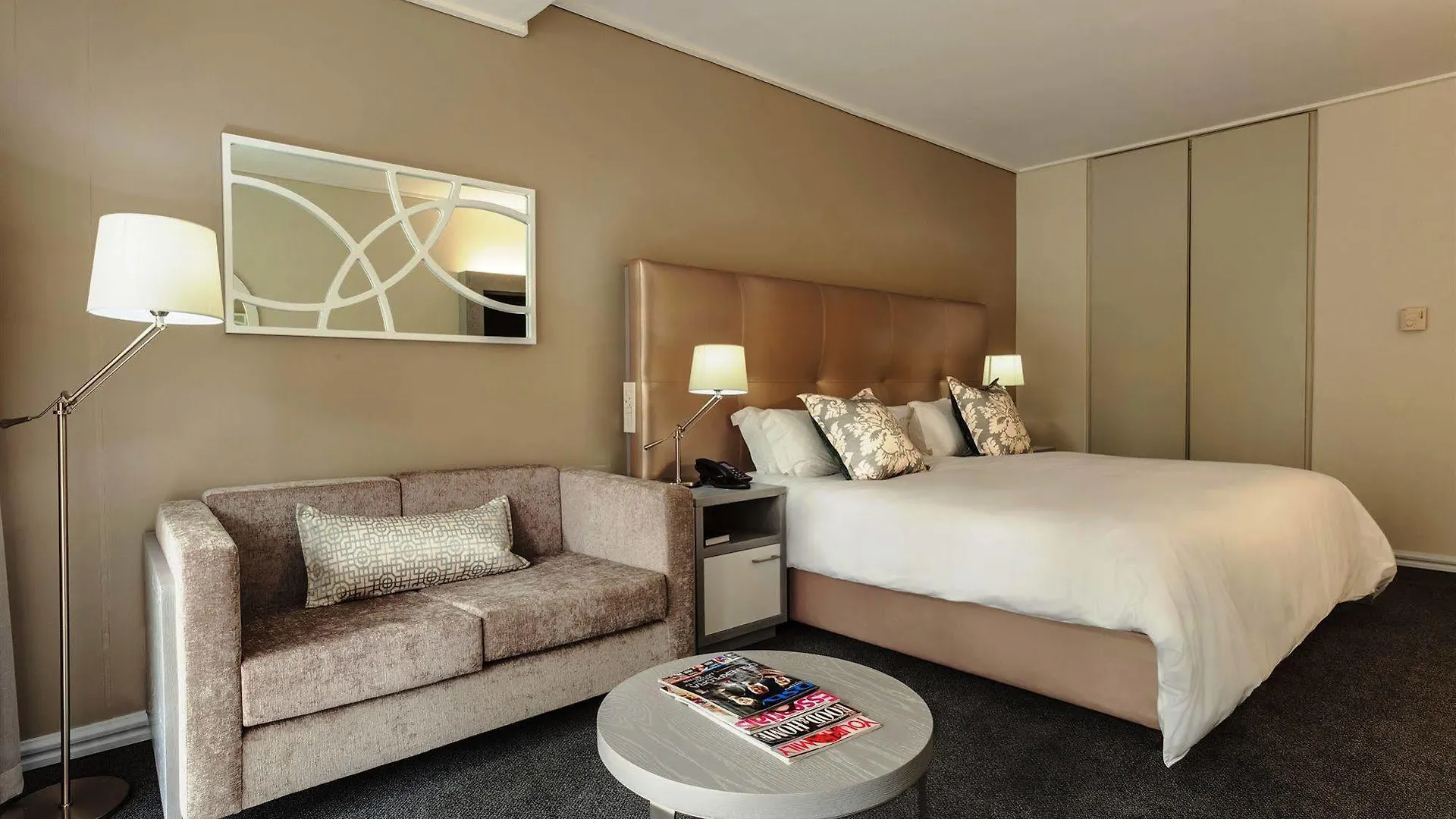 Sunstays Lagoon Beach Bloubergstrand Apartment