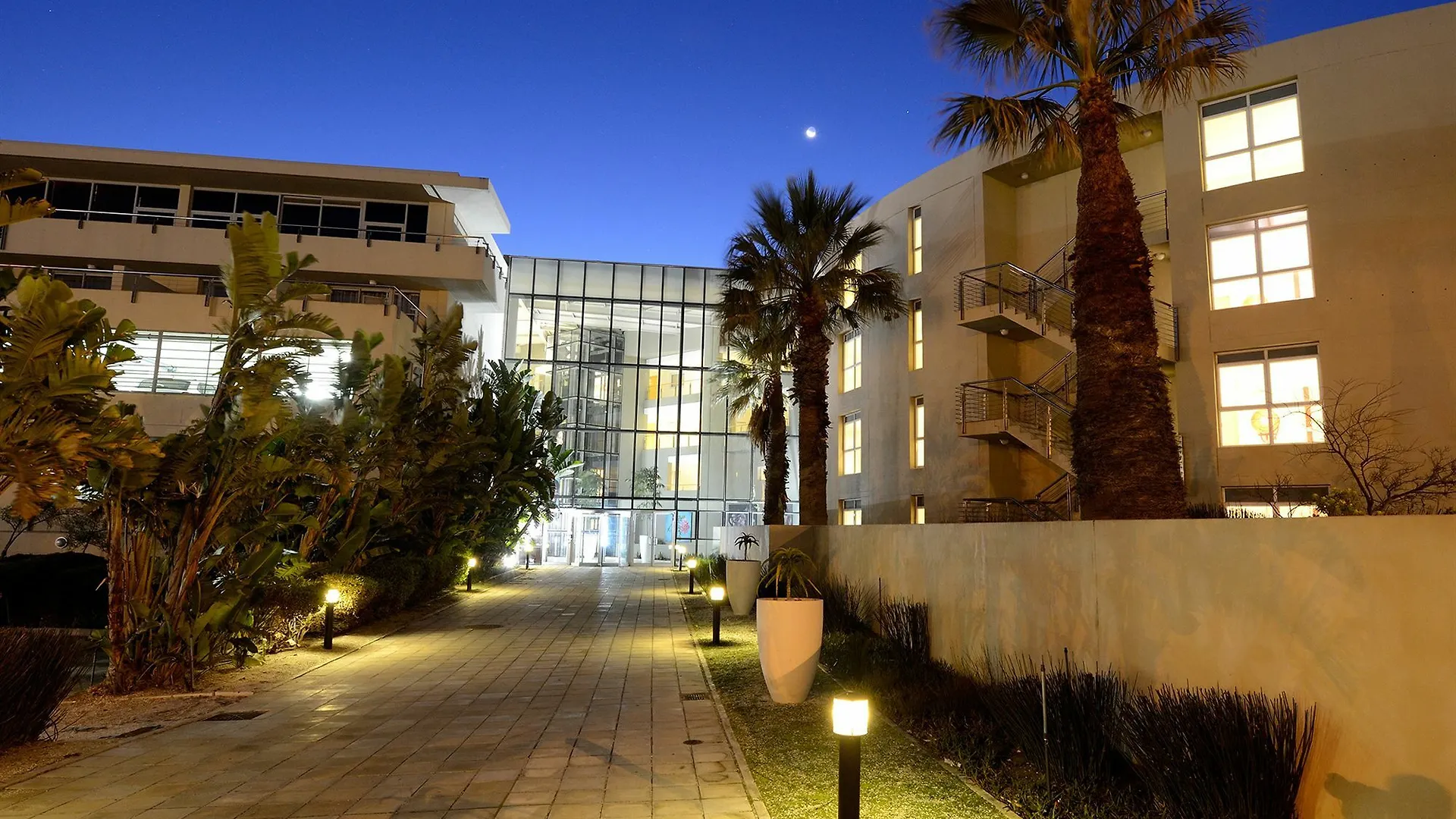 Sunstays Lagoon Beach Bloubergstrand 0*,  South Africa