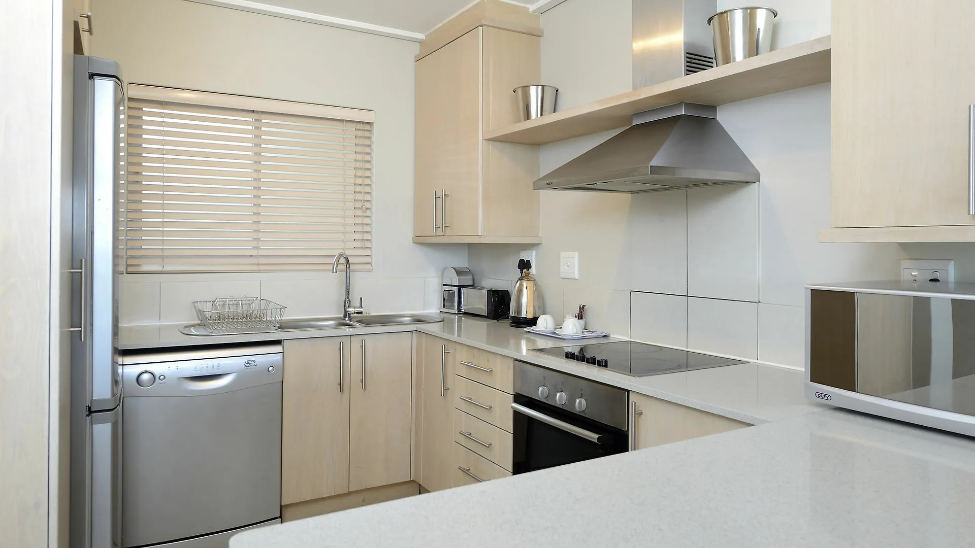 Sunstays Lagoon Beach Bloubergstrand