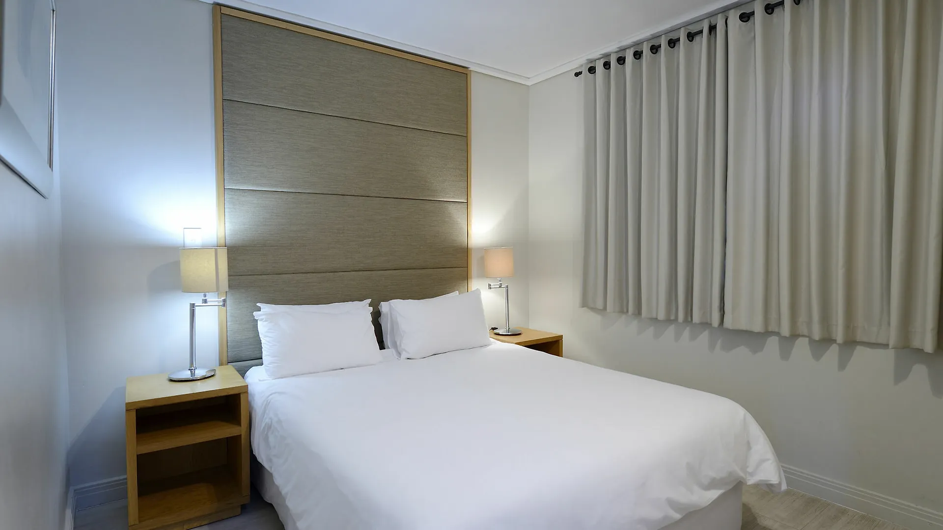 Sunstays Lagoon Beach Bloubergstrand Apartment
